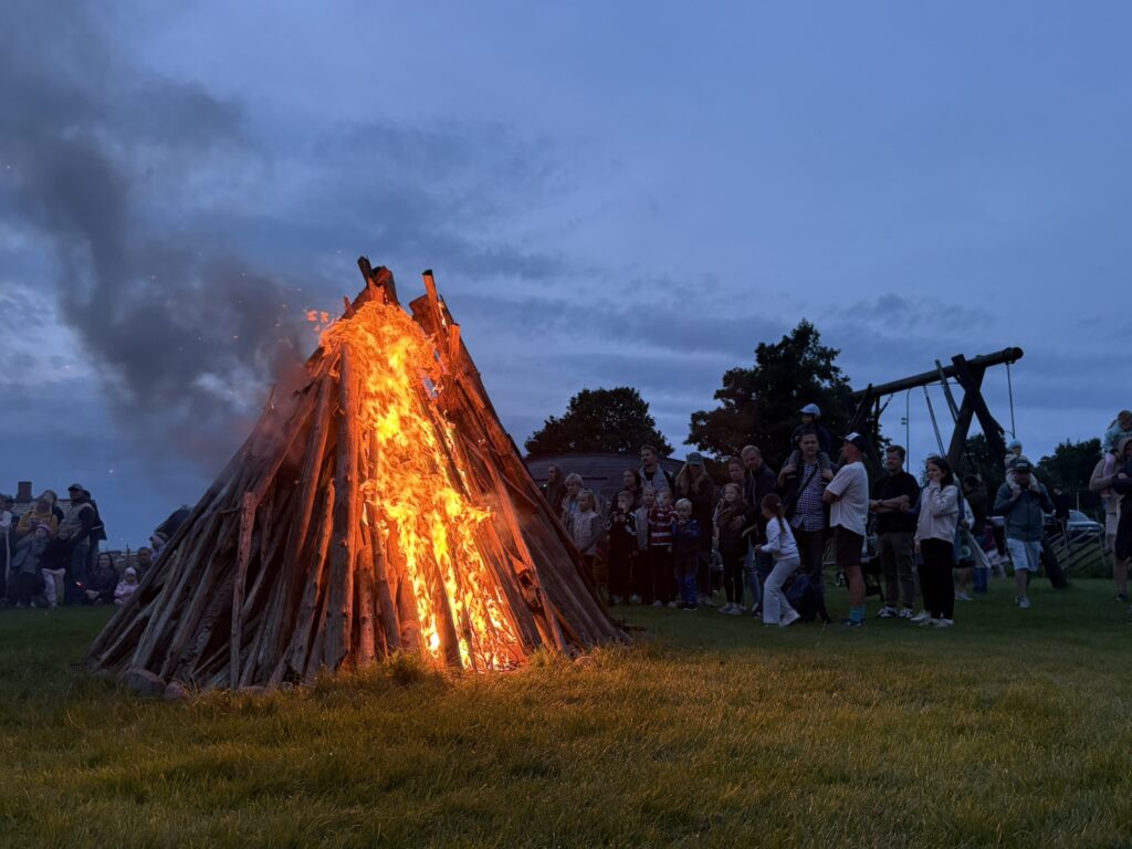 muinastulede öö Viimsi vabaõhumuuseumis